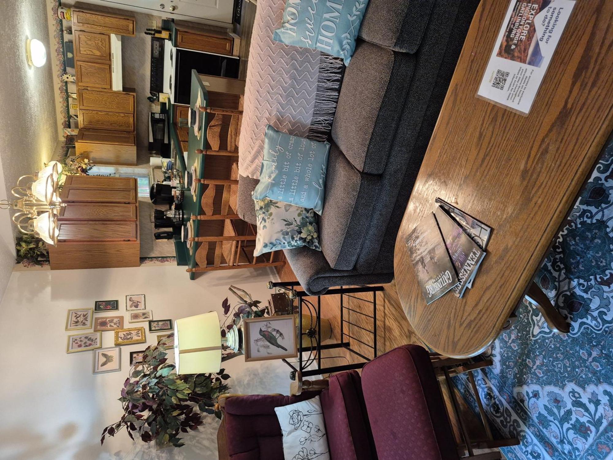 Mountain Dew - 2 Bedrooms, 2 Baths, Sleeps 4 Cabin Gatlinburg Bagian luar foto